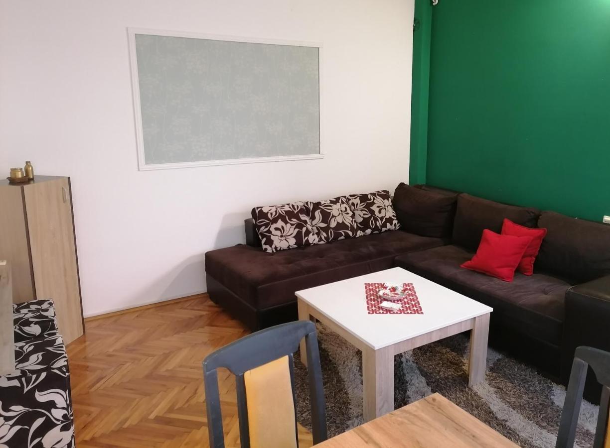 Apartman Centar Kruševac Exteriör bild