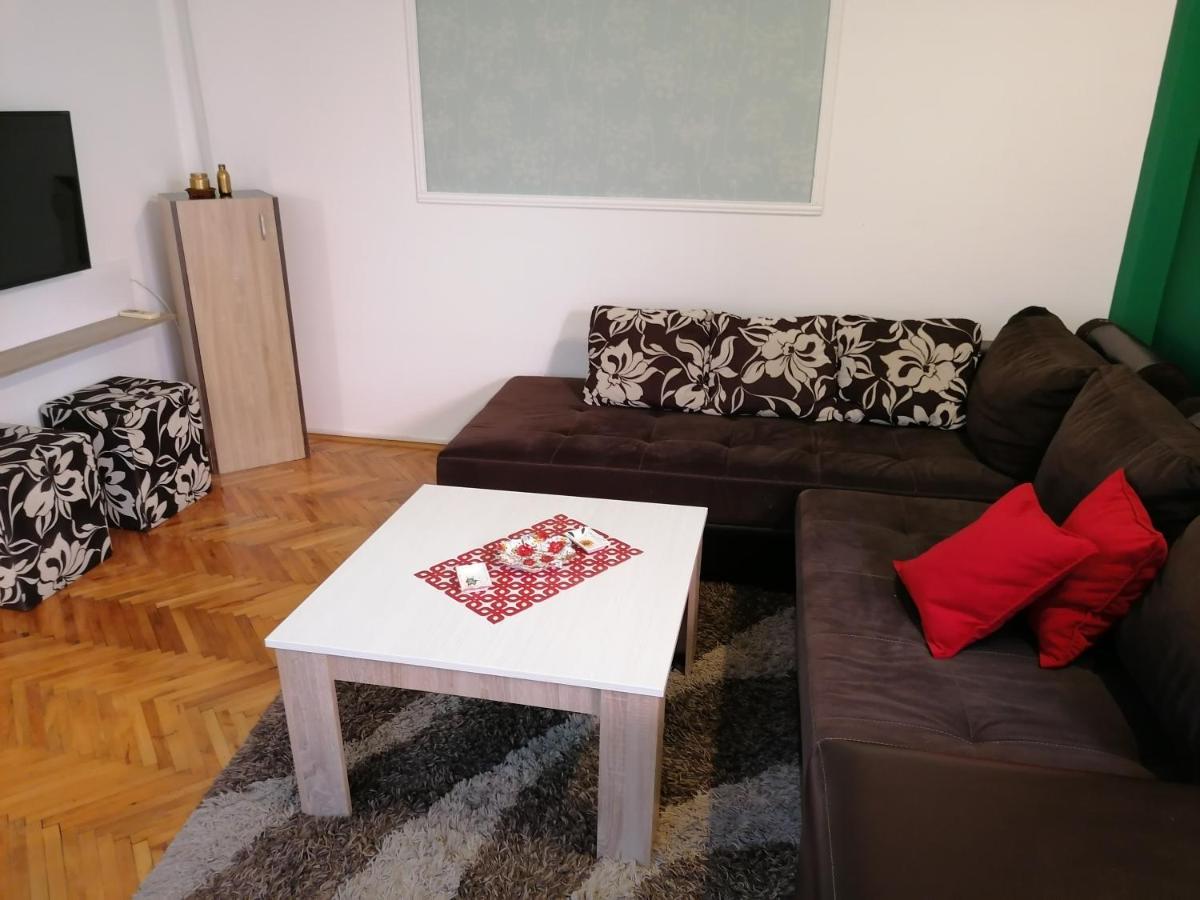 Apartman Centar Kruševac Exteriör bild