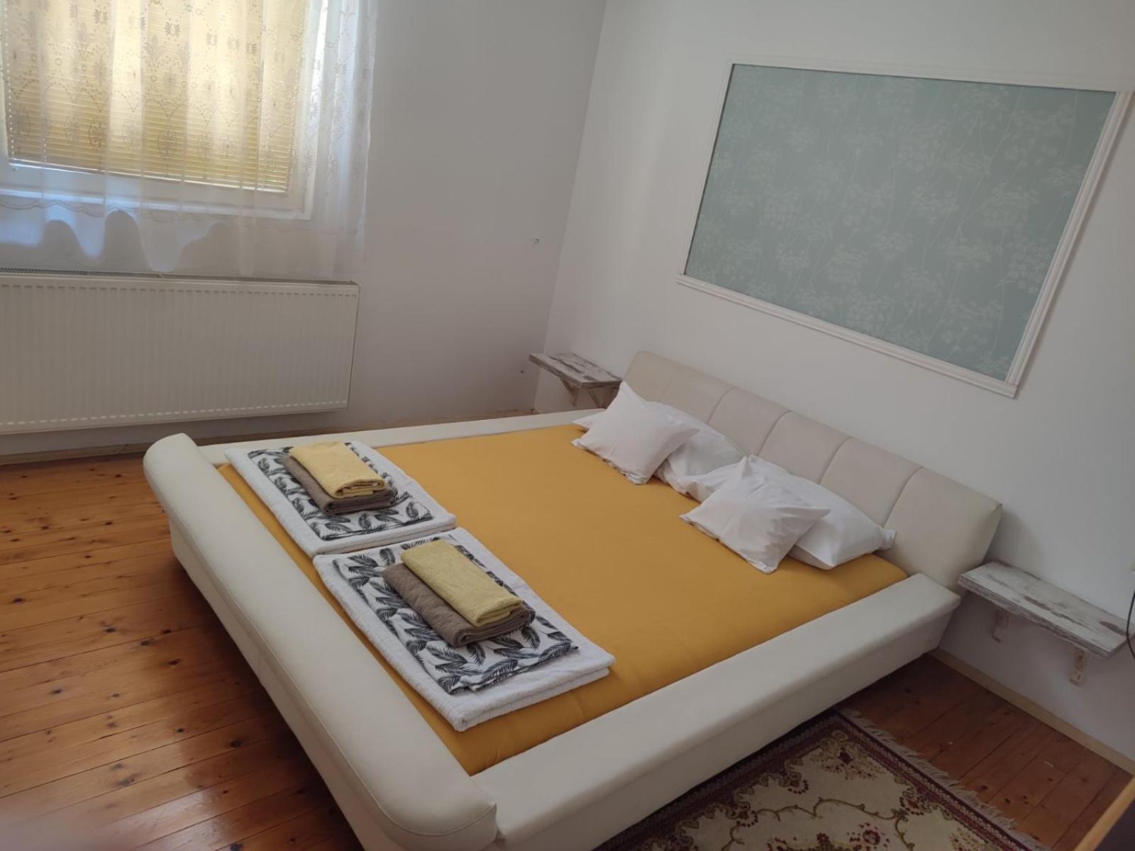Apartman Centar Kruševac Exteriör bild